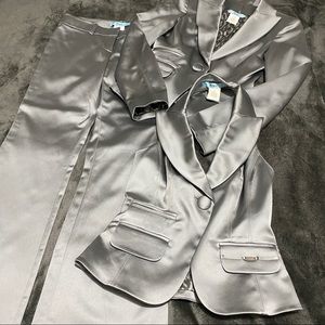 Marciano vest, blazer & pant set